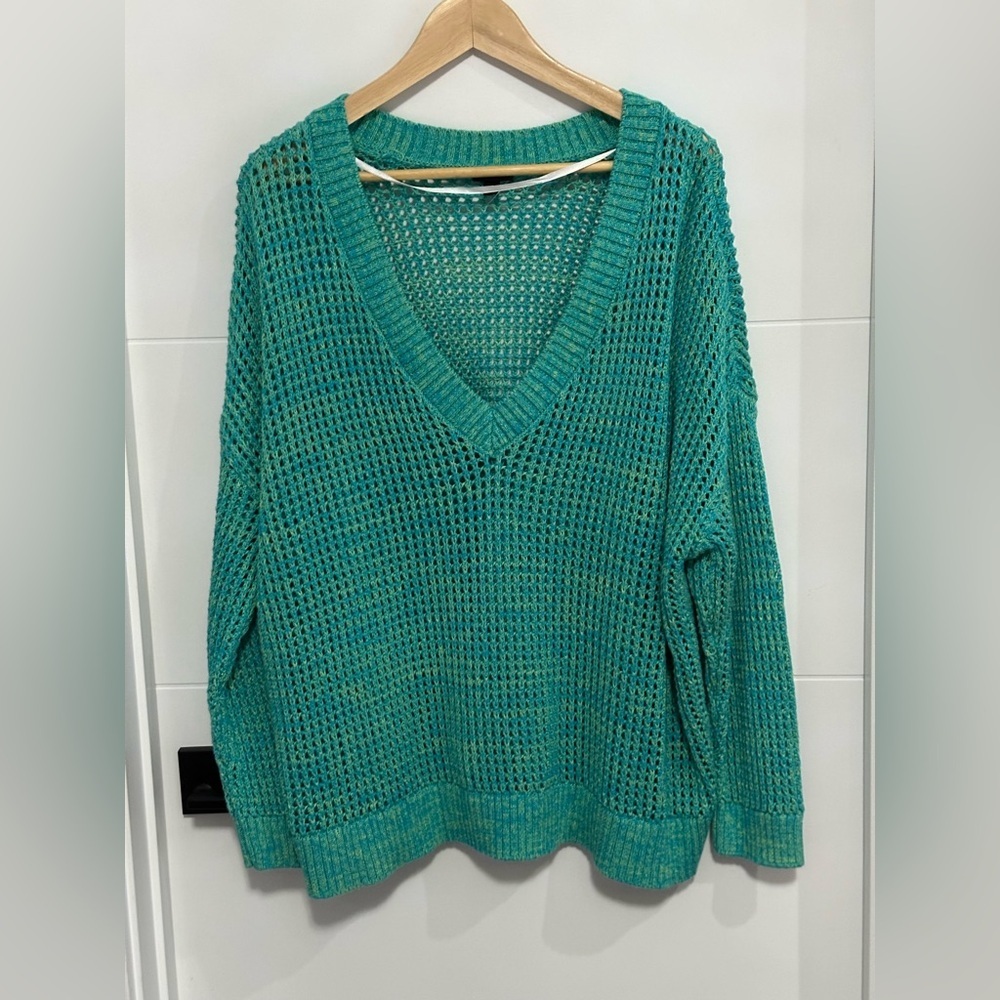 ⭐️NWOT⭐️ Torrid: Women's Sweater (pit to pit approx 27in) - Size Torrid 1